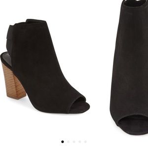 Dakota peep toe bootie